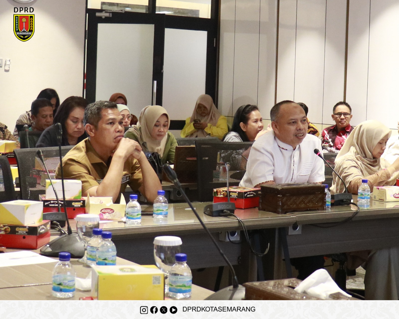 Image Berita RAPAT KONSULTASI PIMPINAN DPRD KOTA SEMARANG 4