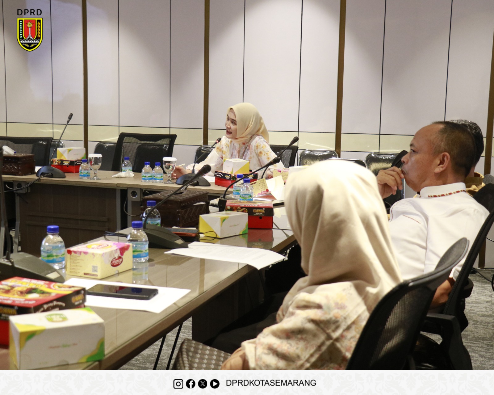 Image Berita RAPAT KONSULTASI PIMPINAN DPRD KOTA SEMARANG 1