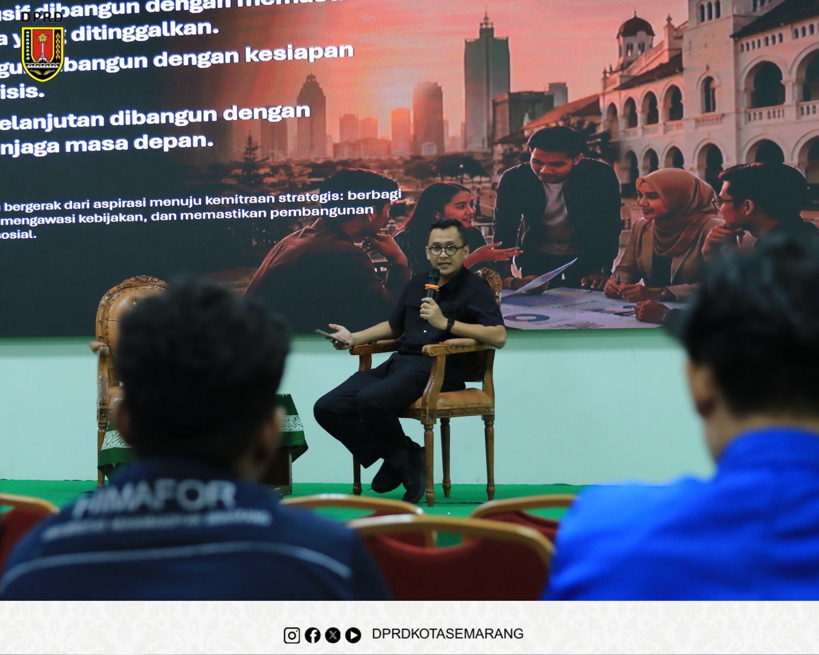 Image Berita Anggota DPRD Kota Semarang Ali Umar Dani menghadiri kegiatan Simposium Kebangsaan yang diselenggarakan oleh BEM KM Universitas Muhammadiyah Semarang. 1