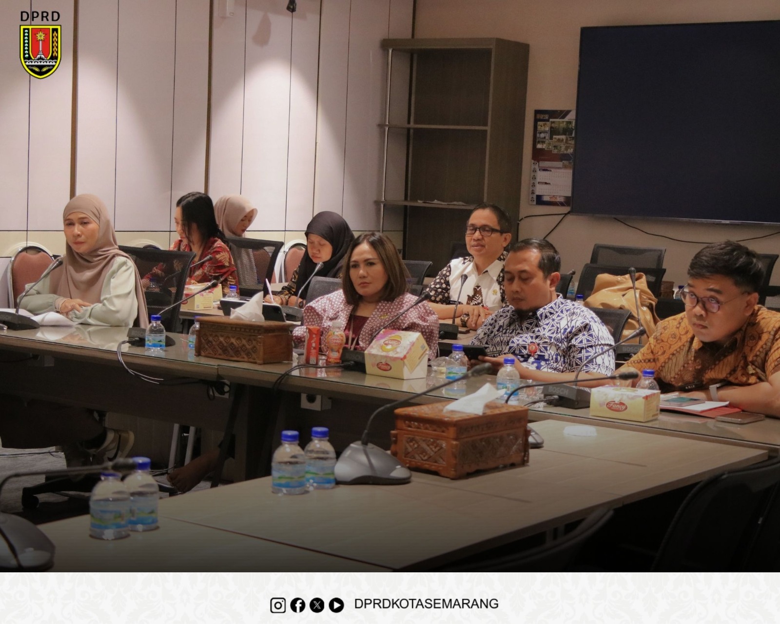 Image Berita Bapemperda DPRD Kota Semarang Evaluasi Program Pembentukan Perda Tahun 2026 4